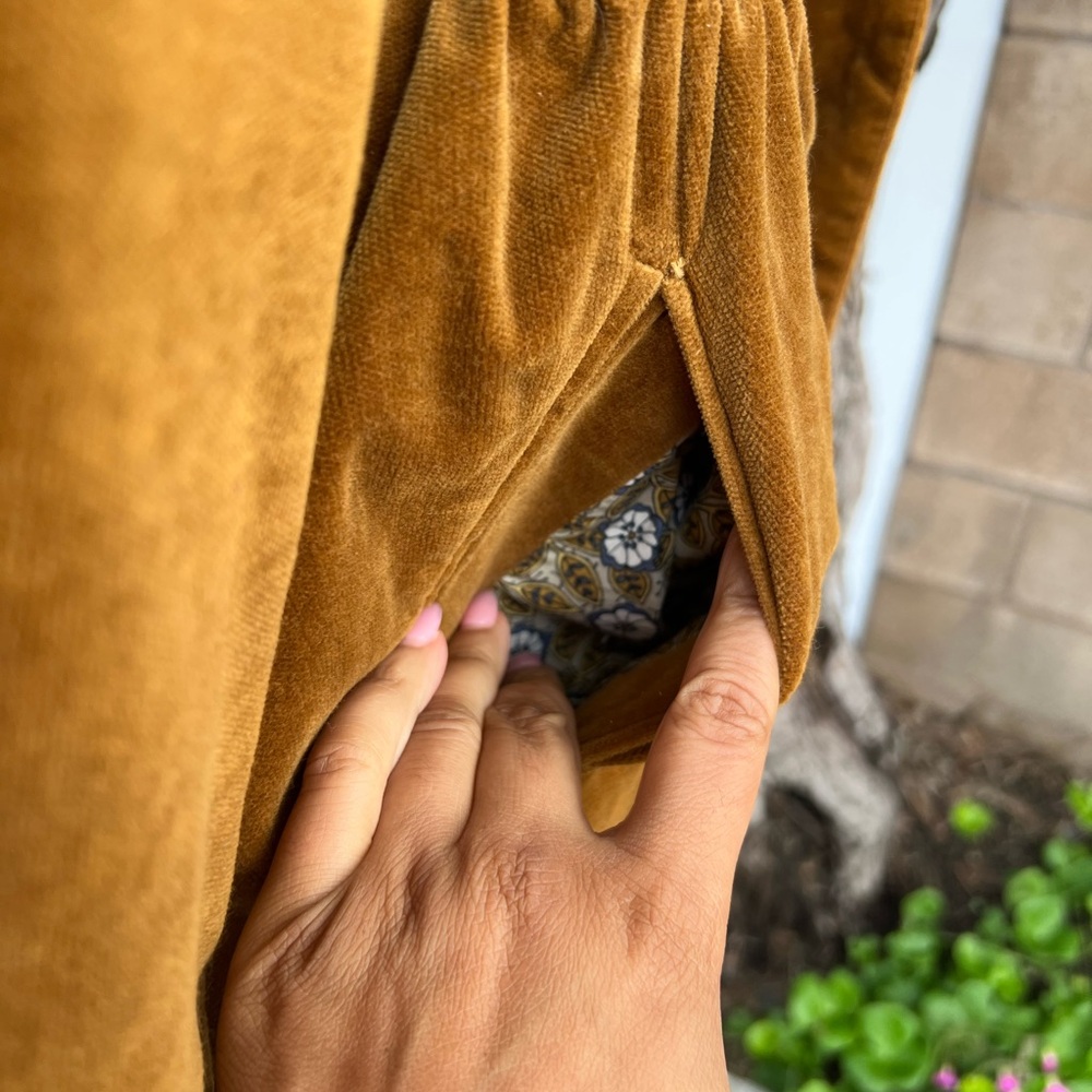 Vintage Anthropologie | idra tan Velvet Blazer with Floral Lining - Picture 8 of 12